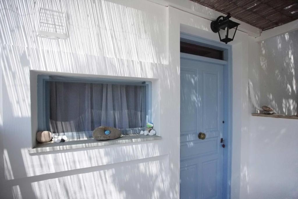 Celestial Garden Aparthotel Adamantas  Exterior photo