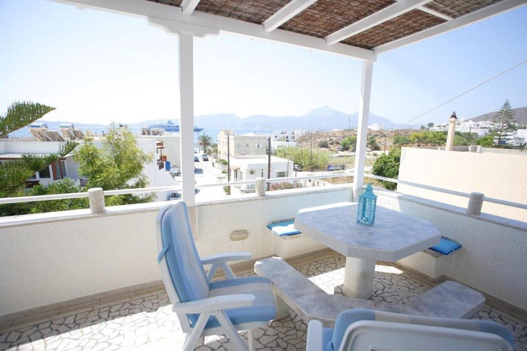 Celestial Garden Aparthotel Adamantas  Exterior photo
